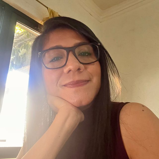 Paulina Vera Flores, Psicólogo León