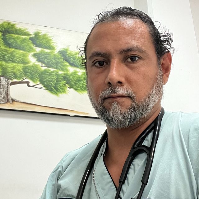 Agustín Tlaseca Guzmán, Médico general Puebla