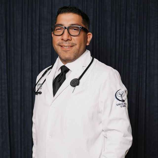 Hugo Faz Leija, Urólogo Nuevo Laredo