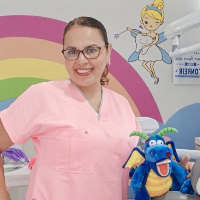 Andrea Molina, Dentista - Odontólogo Mérida