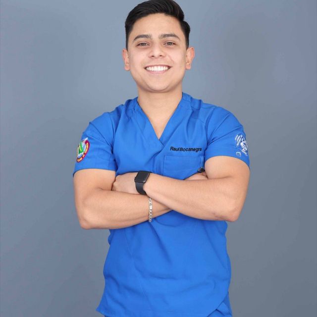 Raul Esteban Bocanegra Enriquez, Dentista - Odontólogo Mérida