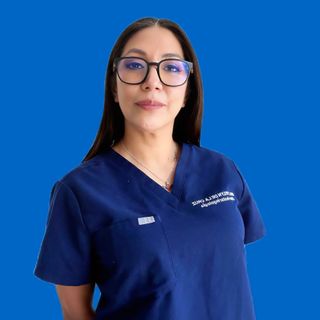 Evelyn De la Cruz Sánchez, Otorrinolaringólogo Puebla