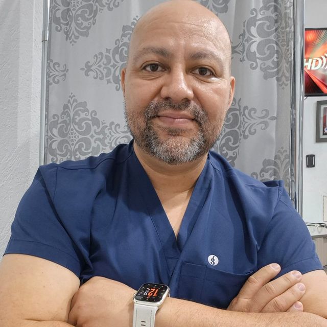 Christian Tejeda Romero, Ginecólogo Cancun