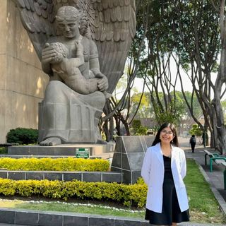 Ampliar imagen: Ángeles Rojo Rosales, Gastroenterólogo pediátrico Iztacalco