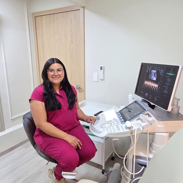 Nishme Bustamante Delgado, Ginecólogo Torreon
