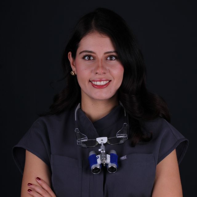 Gabriela Gaytan Tejeda, Dentista - Odontólogo Guadalajara