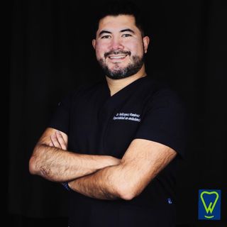 Ampliar imagen: Adair Velázquez Ramírez, Dentista - Odontólogo Puebla