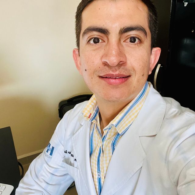 Gustavo Aguilar Rubio, Oncólogo médico Metepec