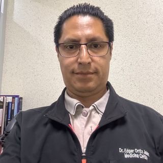 Dr. Edgar Ortiz Juárez