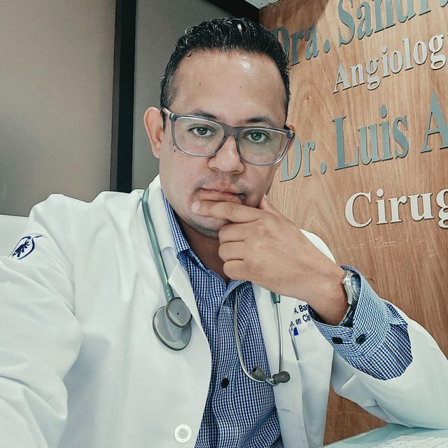 Luis Armando Barrera Fuentes, Cirujano general Celaya