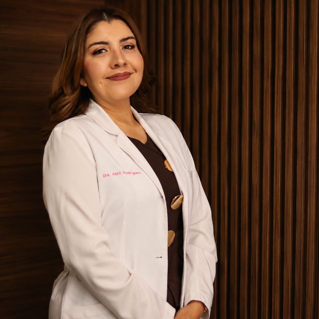Abril Rodriguez, Pediatra Torreon
