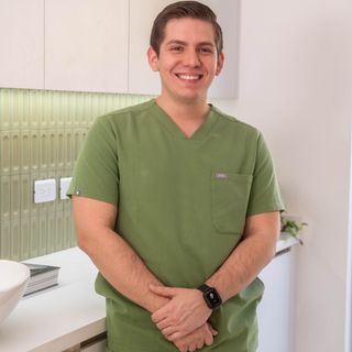 Ampliar imagen: José Pablo Estrada Galindo, Dentista - Odontólogo Mérida