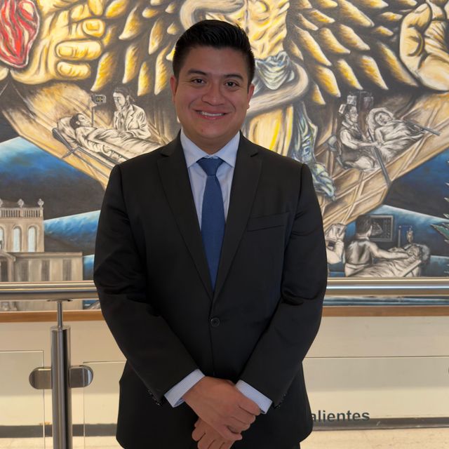 Juan Carlos Noguerón Saavedra, Neurocirujano Morelia