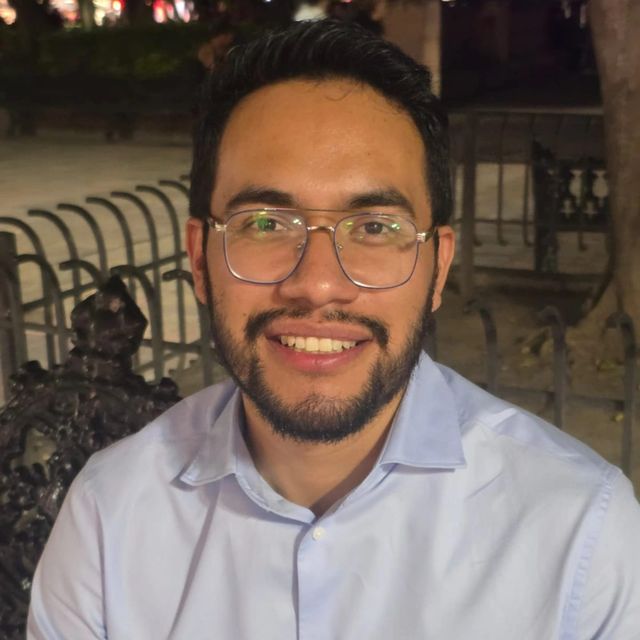 Francisco Rojas Palaciod, Psicólogo León