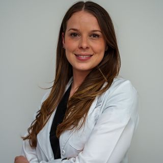 Ampliar imagen: Daniela M Notabile, Cirujano vascular Miguel Hidalgo