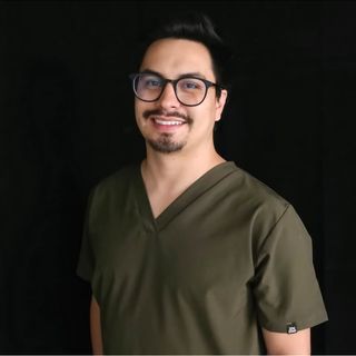 Ampliar imagen: Edgar Bravo, Dentista - Odontólogo Ciudad de México