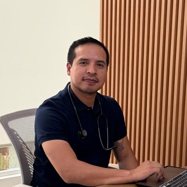 Miguel Angel Rojas Santiago, Nefrólogo Puebla