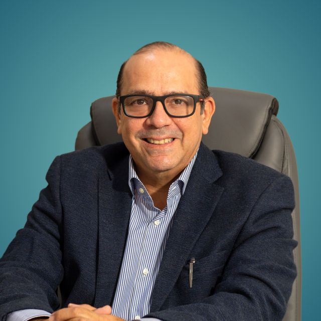 Dr. Raúl Olmos Jacobo, Ginecólogo Tampico