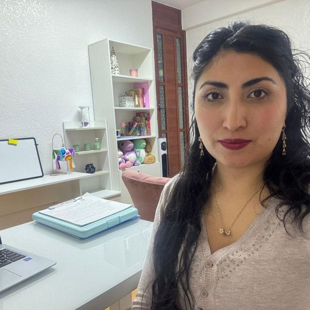 Adriana Molina Palafox, Psicólogo Texcoco