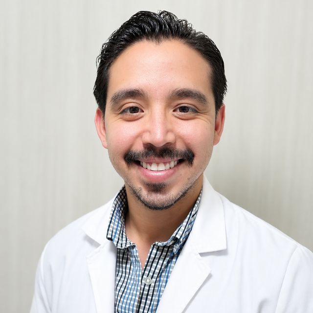 Hugo Esteban Serrano Guido, Médico general Puebla