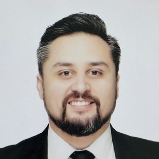 Ampliar imagen: Roberto Bathory Rodríguez, Médico general Puebla