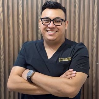 Ampliar imagen: Angel Gabriel Hernández Sánchez, Dentista - Odontólogo Mérida