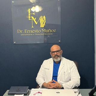 Ampliar imagen: Ernesto Muñoz Miranda, Traumatólogo Reynosa