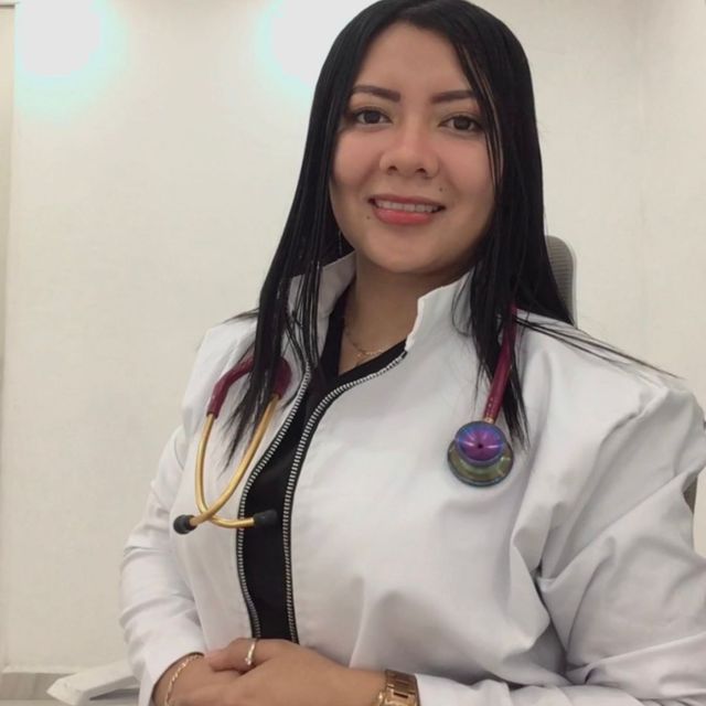 Perla Santiago Garduza, Médico general Minatitlan