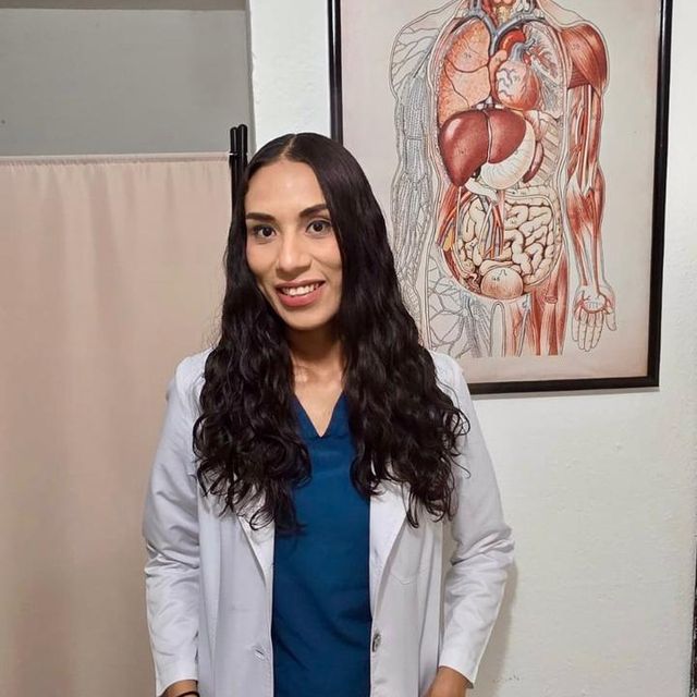 Sara Anaeli Hernández Martínez, Internista San Luis Potosi
