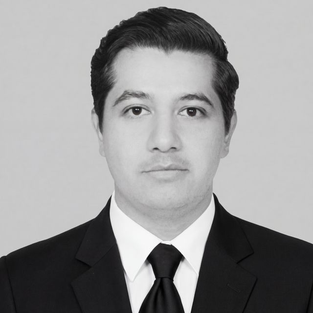 Ronnie Yaelt Carbajal Paz, Internista Guadalajara