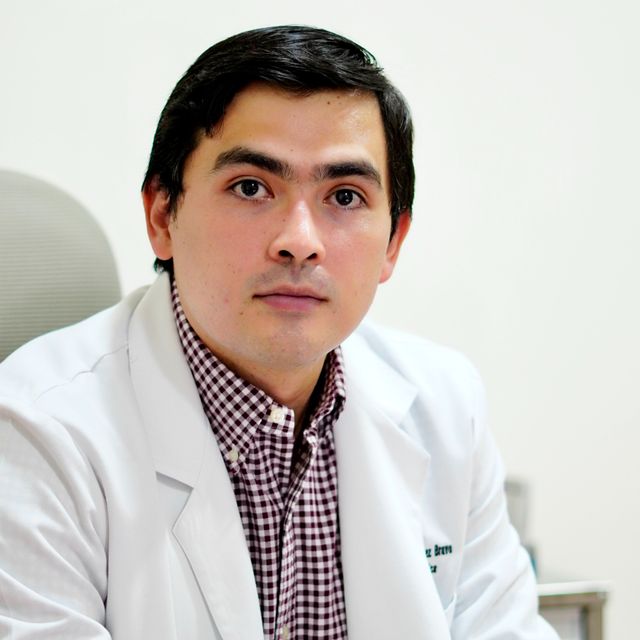 Luis Enrique Martínez Bravo, Geriatra Monterrey