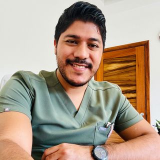 Ampliar imagen: Edgar Edel Gutiérrez León, Pediatra Cuernavaca