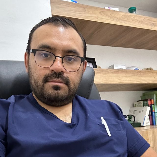 Antonio Augusto Lara Nuñez, Especialista en Medicina del Deporte San Juan del Rio