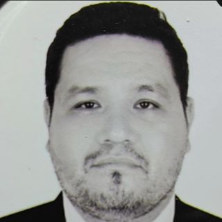 Ampliar imagen: Fernando Olivas Paredes, Médico general Culiacan