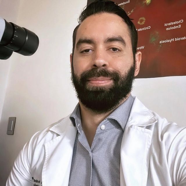Jonathan Andres Ávalos Padilla, Oftalmólogo Sahuayo