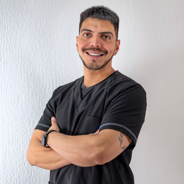 Miguel Angel Garita Cruz, Dentista - Odontólogo Benito Juárez