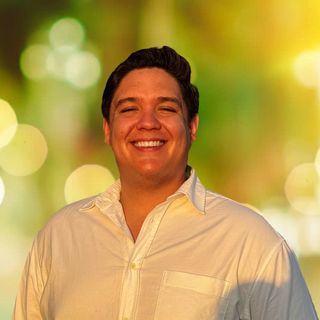 Ampliar imagen: Alejandro Cruz Díaz, Médico general Guadalajara