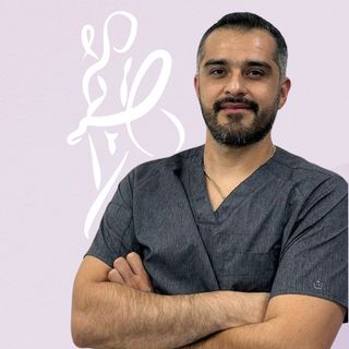 Ampliar imagen: Raúl Betancourt Pineda, Ginecólogo Oncólogo Cabo San Lucas