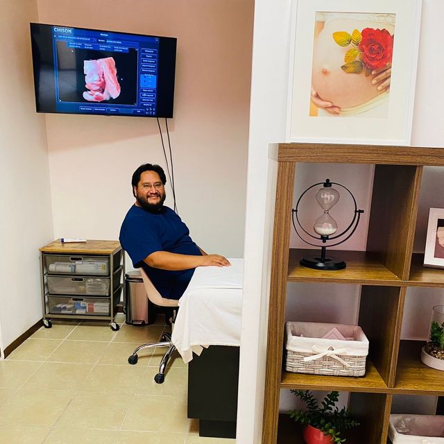 Jonathan Raygoza Mancinas, Ginecólogo Saltillo