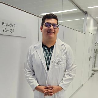 Ampliar imagen: Noe Perez Fernandez, Dentista - Odontólogo Xalisco