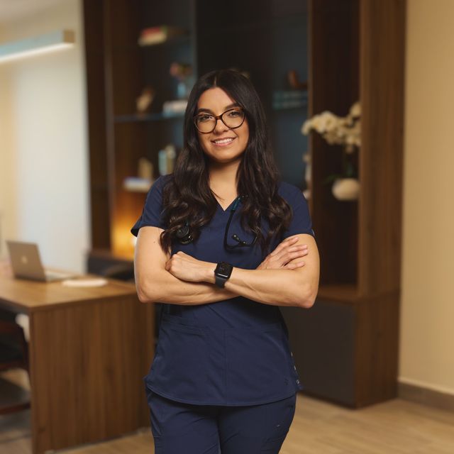 Daniela Astrid López Cazares, Neumólogo Los Mochis