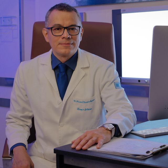Hiram Chacon Moscoso, Internista Tuxtla Gutierrez