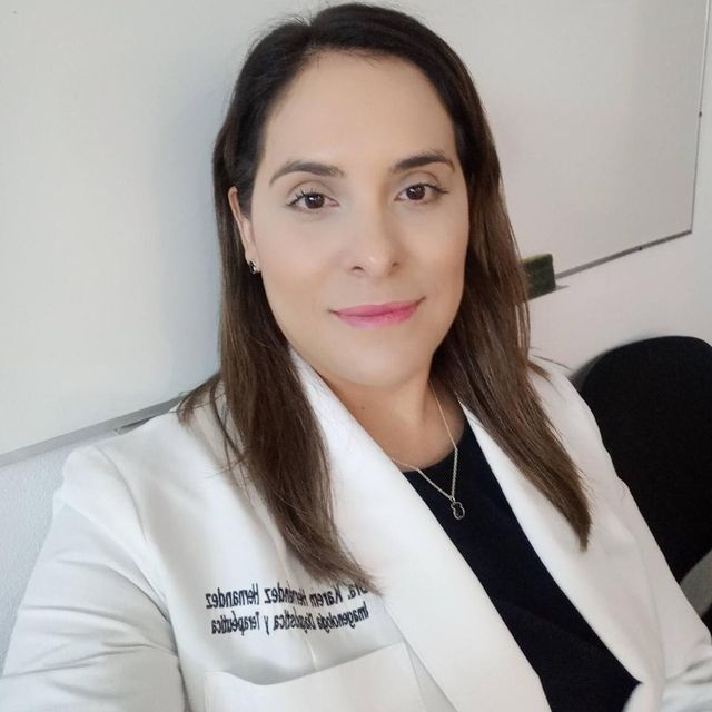 Karem Hernández Hernández, Radiólogo Morelia