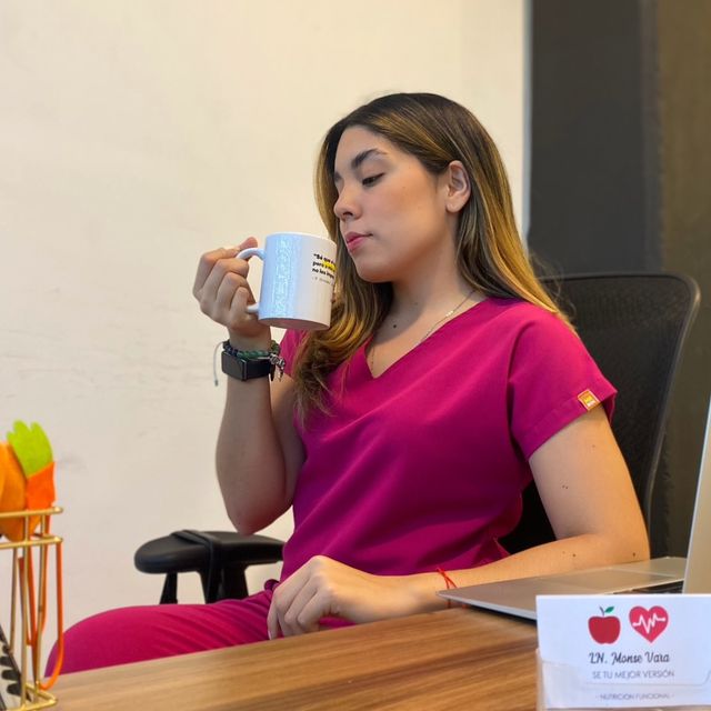 Monserrat Vara, Nutriólogo clínico Mérida