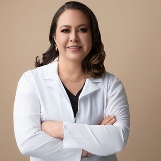 Dra. Laura Correa Carreño