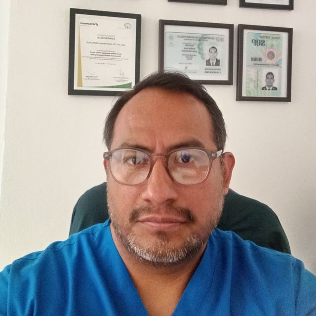 José Francisco  Núñez Ruiz , Dentista - Odontólogo Irapuato