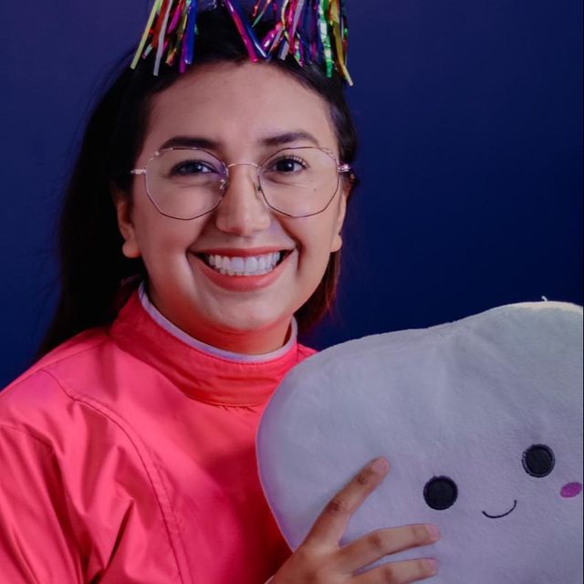 Naomy Jordana  Márquez Salazar , Odontólogo pediatra Montemorelos
