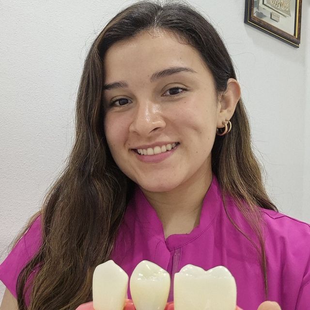 Xiadani Alejandro Castillo, Periodoncia Cuauhtémoc