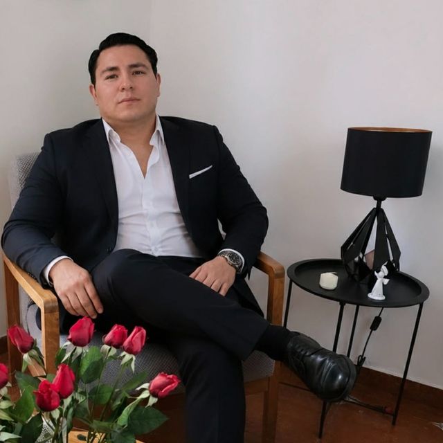 Luis Fernando Maciel Pérez, Psicólogo Zamora