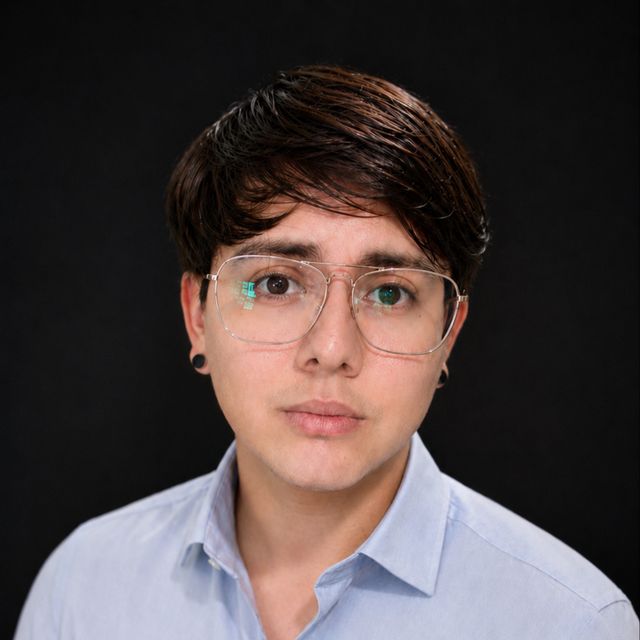 Edwin Roman Tzab 	Blanco, Psicólogo Cancun